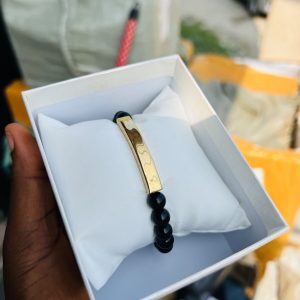 Engraved black gold bar beaded bracelet 001