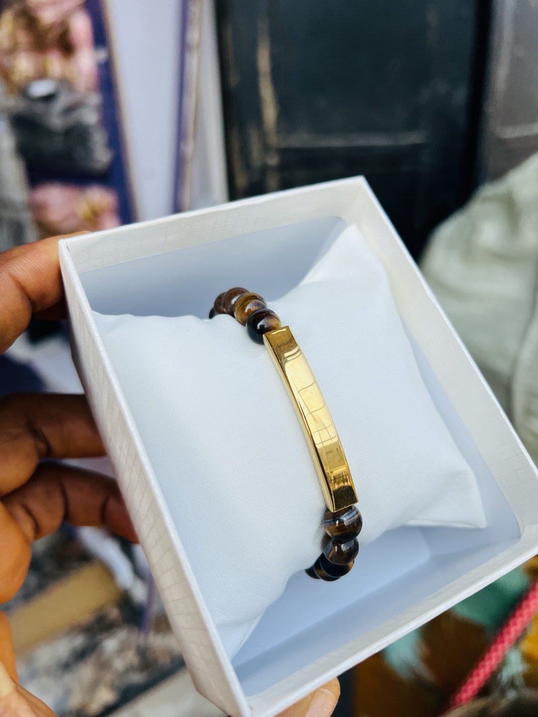 Engraved brown beaded bracelet 001 - Image 3