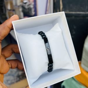 Engraved black beaded bracelet 001