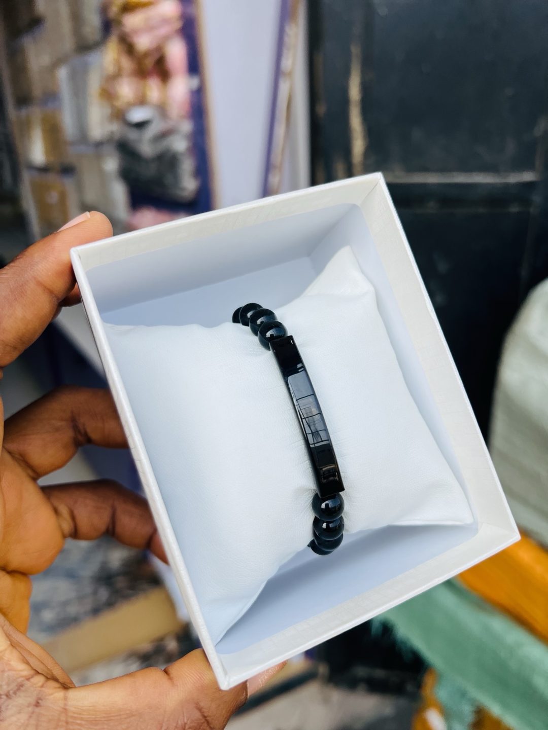 Engraved black beaded bracelet 001 - Image 3