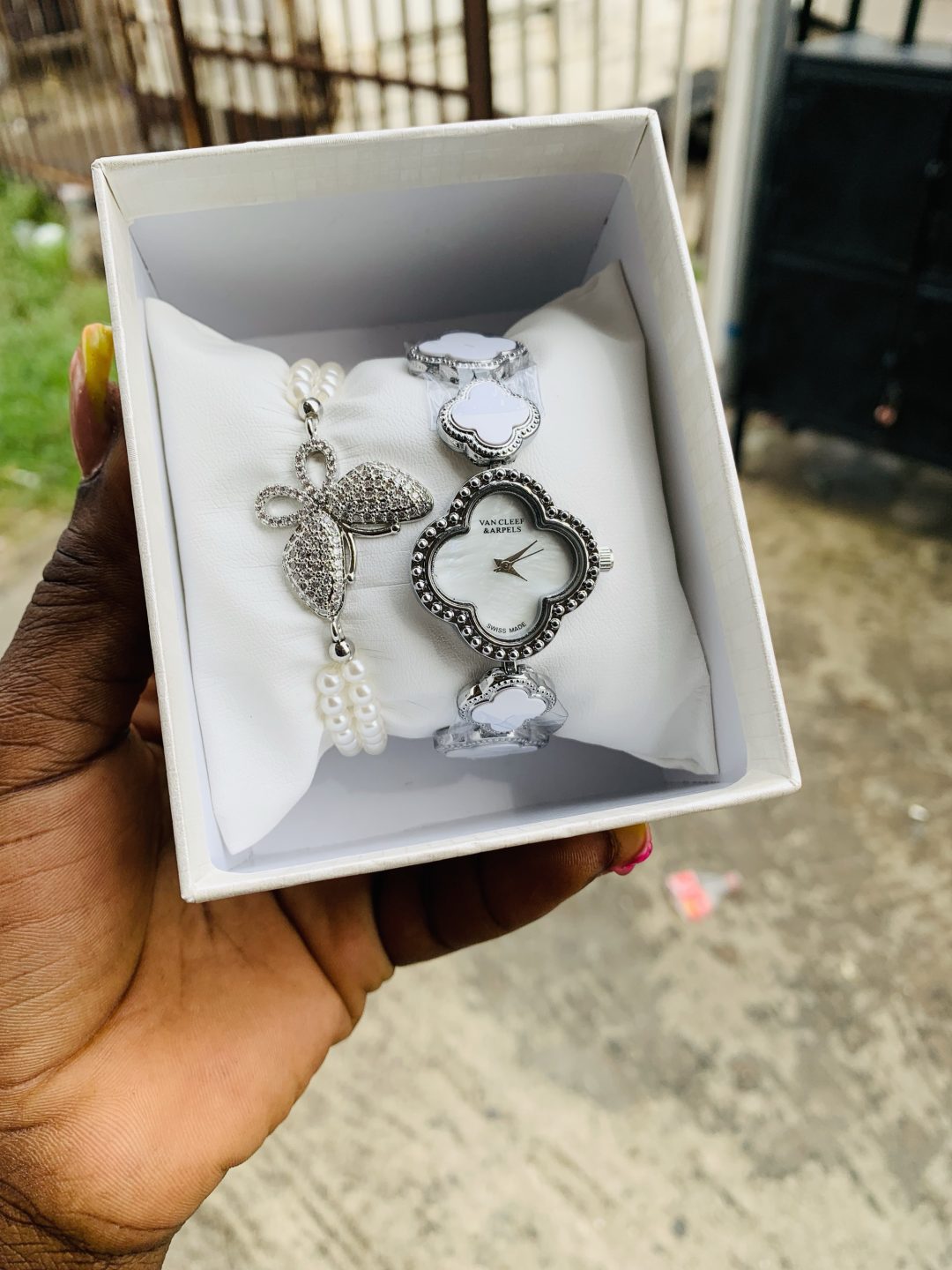 Van Clef silver set with plastic box - Image 3