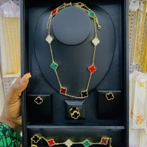 Multicolored VCA Lucy set