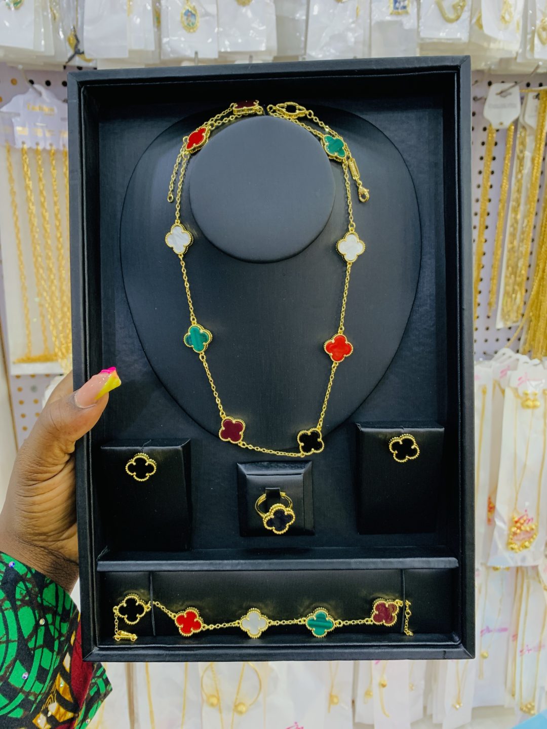 Multicolored VCA Lucy set - Image 4