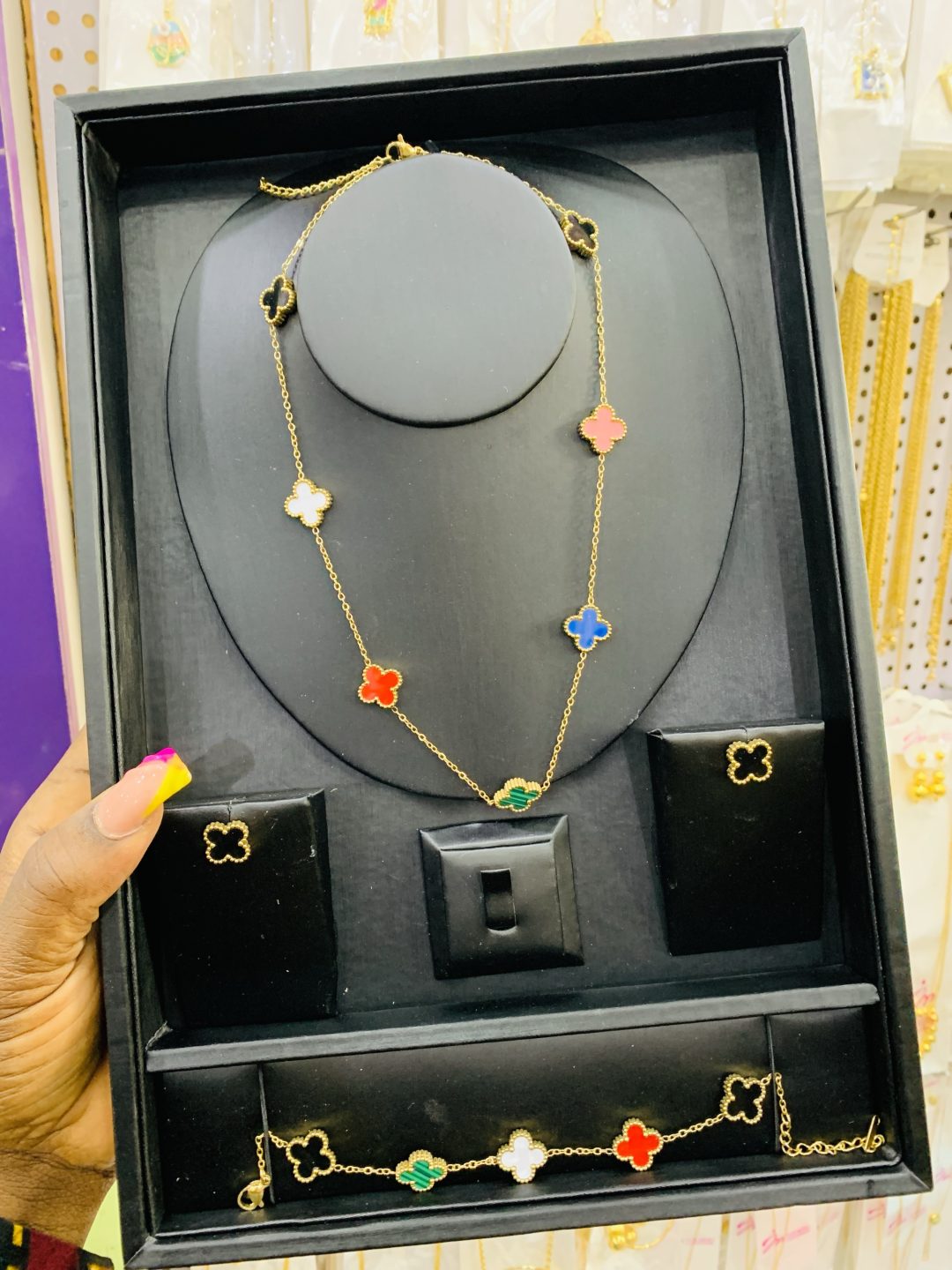 Multicolored VCA Luxury set - Image 3