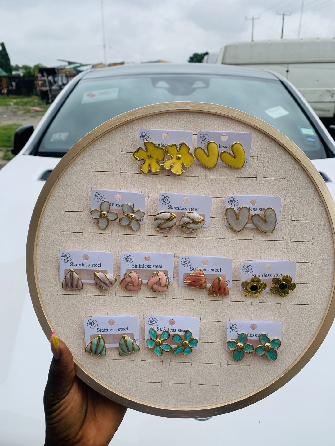 A dozen of statements earrings 001 - Image 4