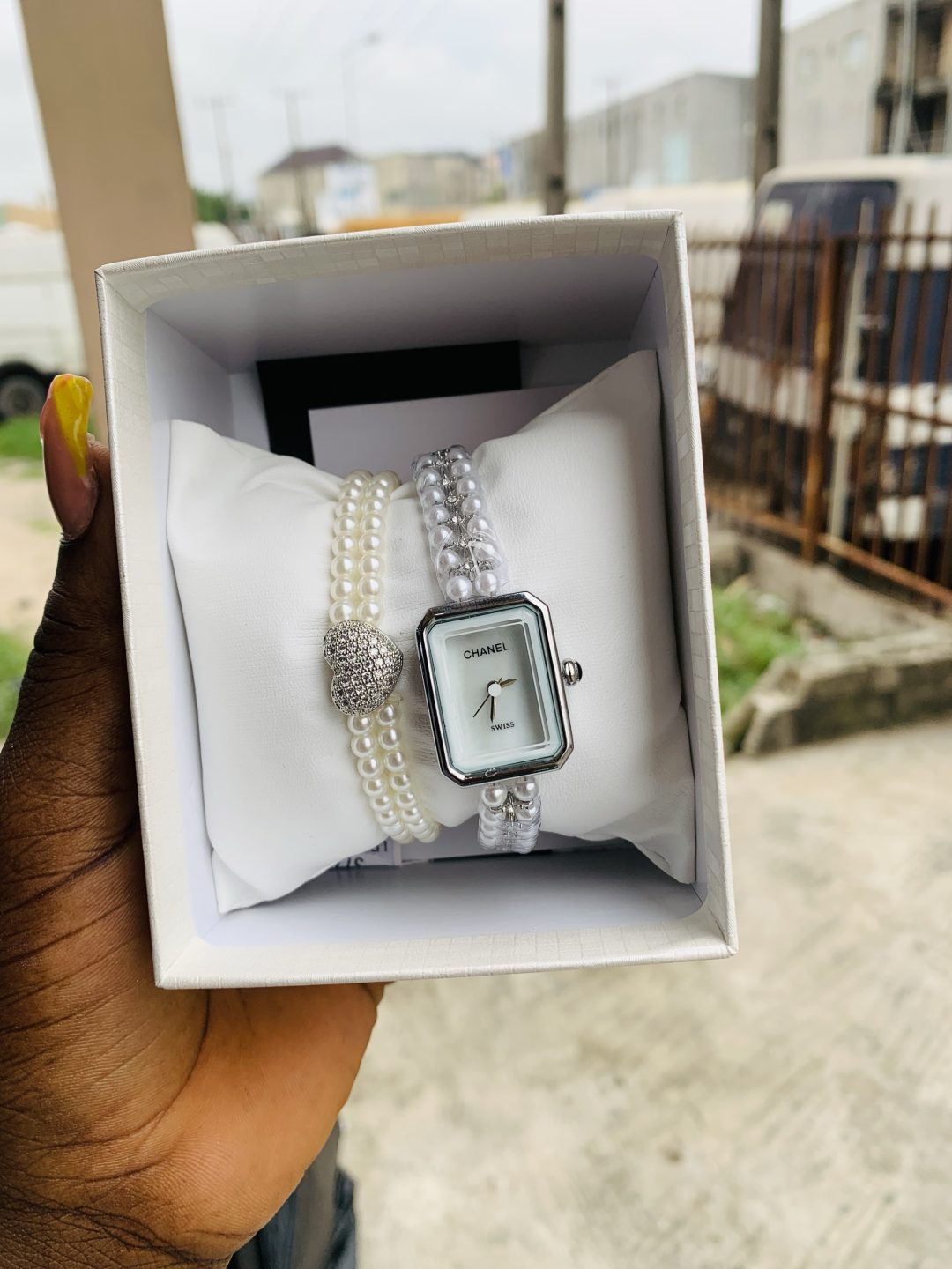 Cattier pearl watch combo with box