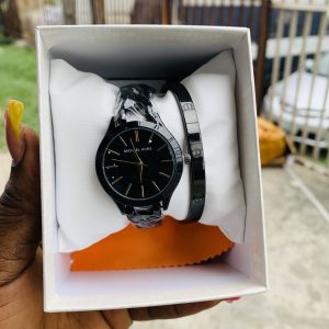 Micheal kors black watch combo with box