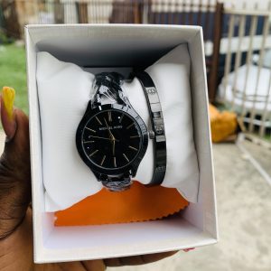 Micheal kors black watch combo with box