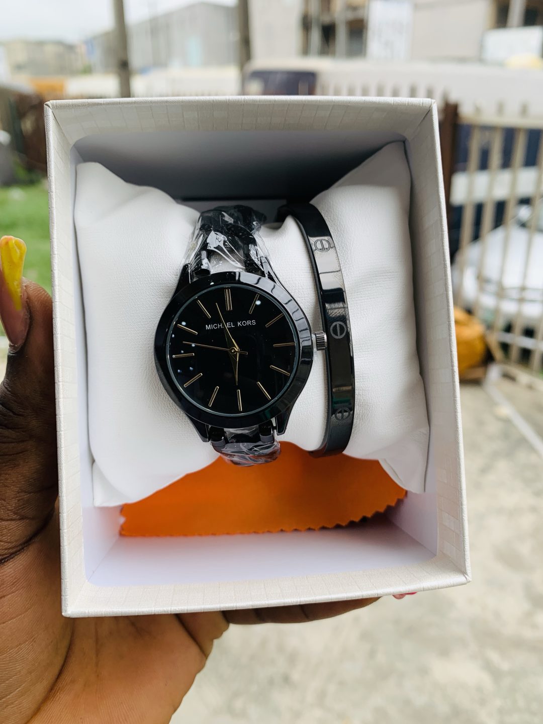 Micheal kors black watch combo with box - Image 3
