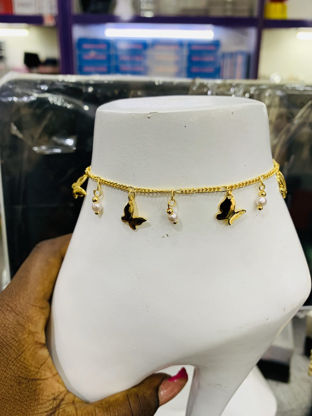 Butterfly pearl gold anklet - Image 3