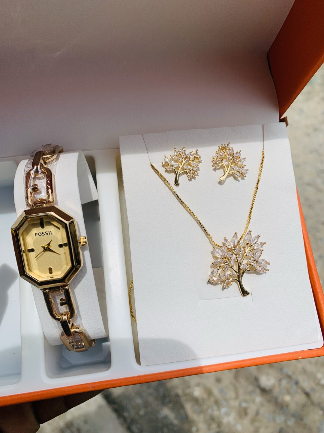 Fossil gold/gold face set with paper box - Image 2