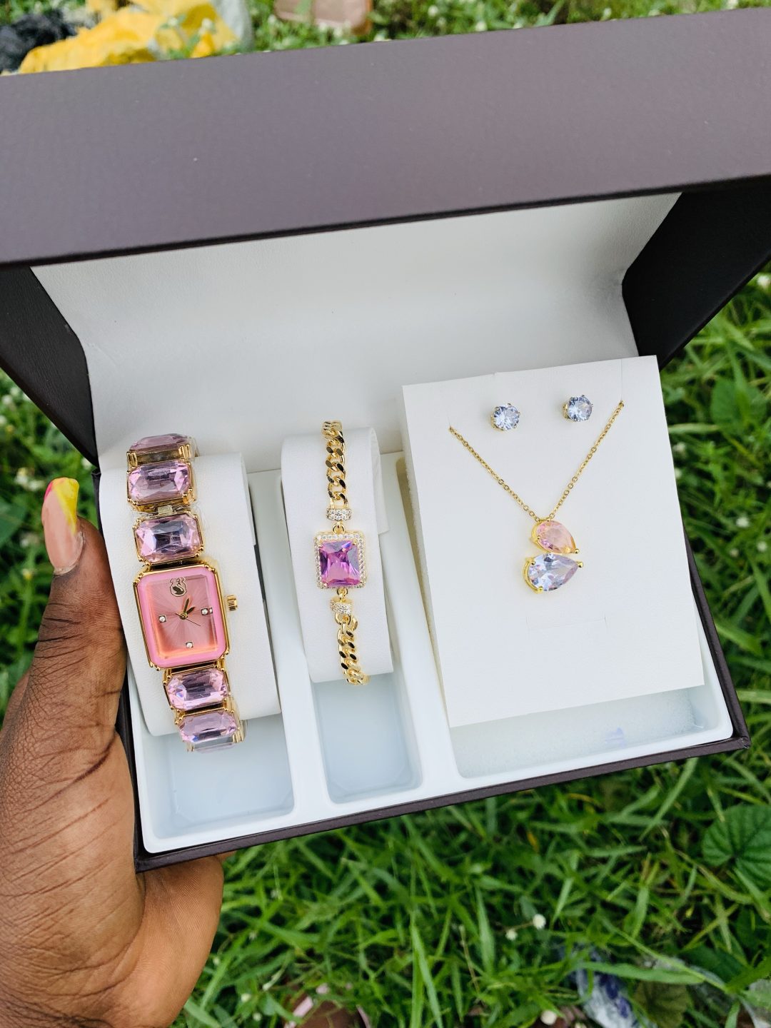 Swavroski gold/pink set - Image 2