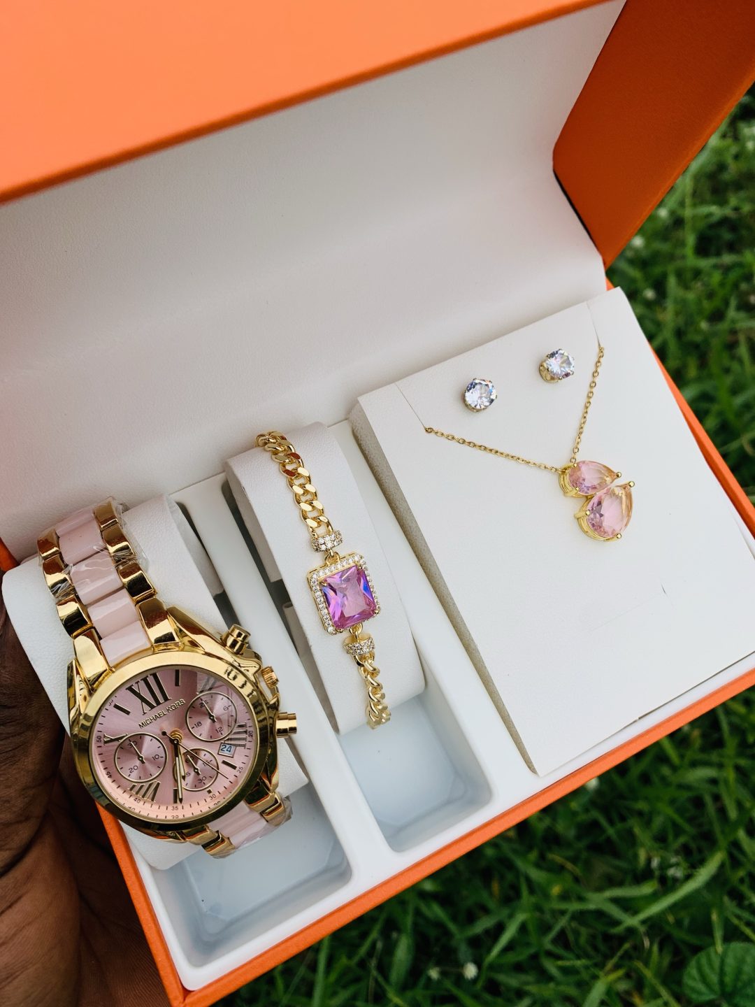 Micheal kor watch set - Image 2