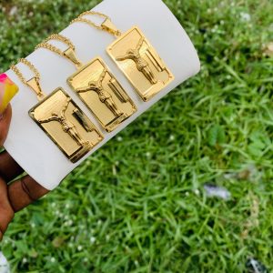 Ave Maria male gold bracelet