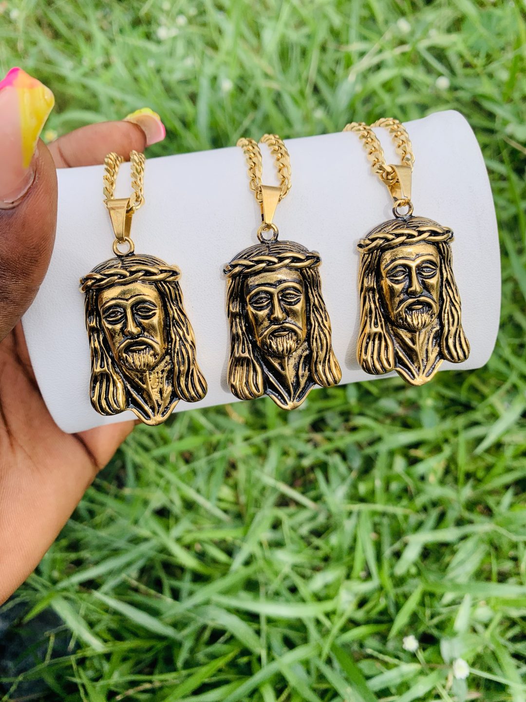 Christos male necklace - Image 4