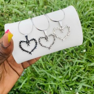 Love thorn silver necklace