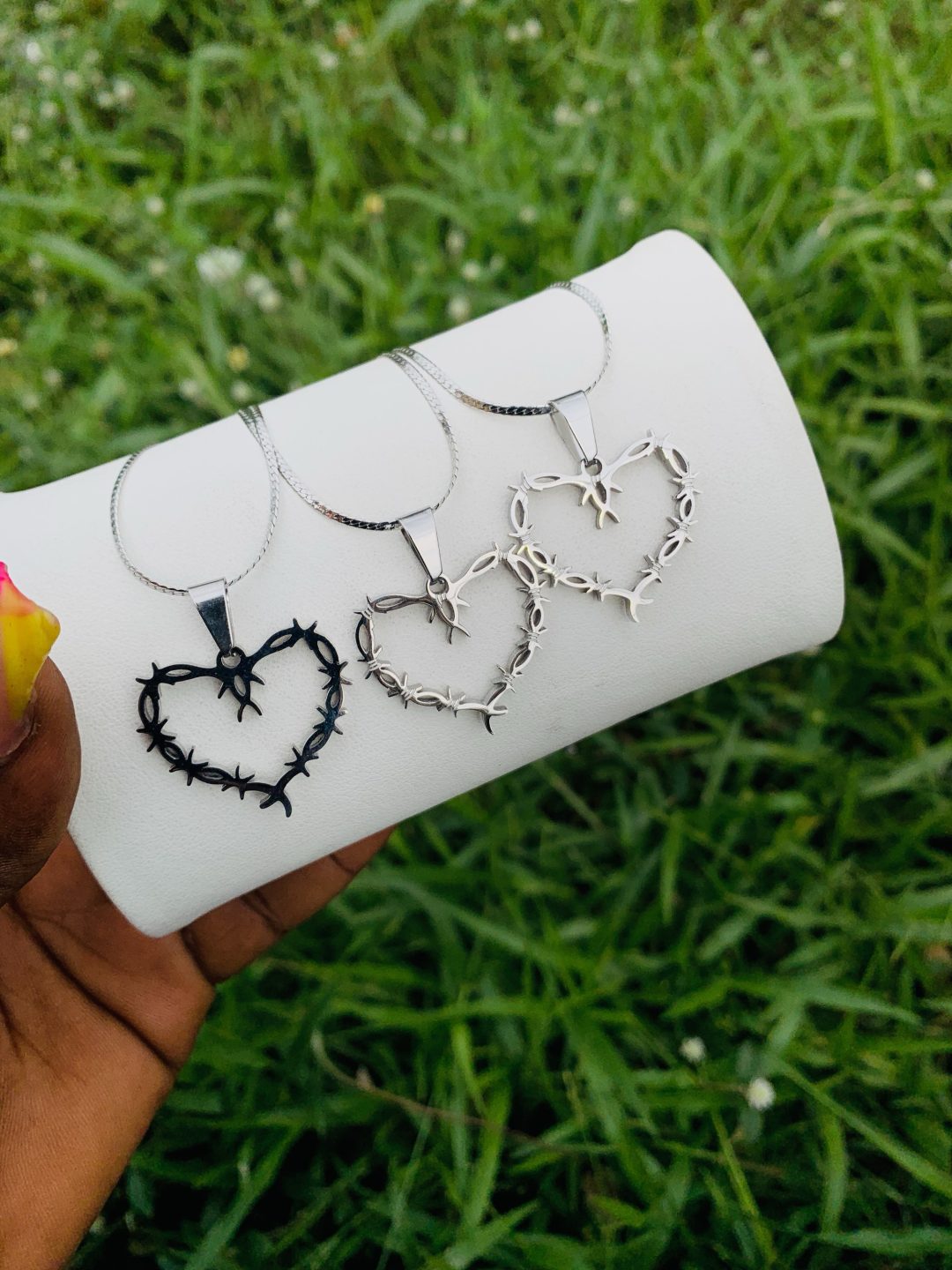 Love thorn silver necklace - Image 3