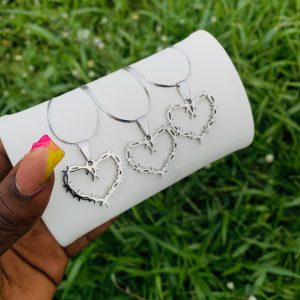 Love thorn silver necklace