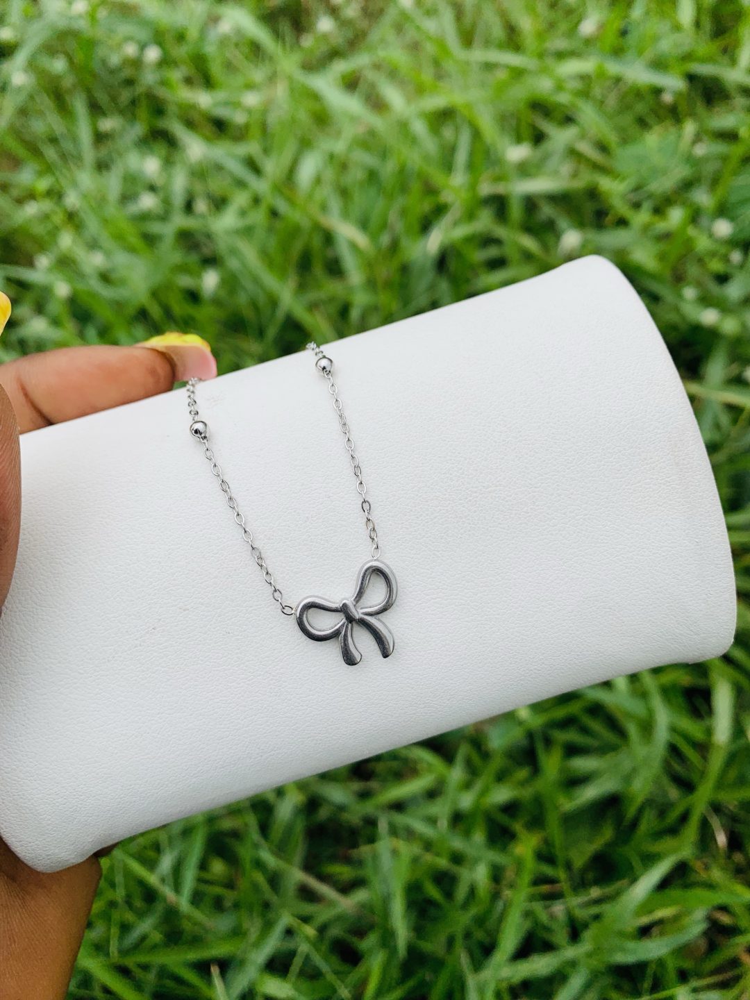Bow tie silver necklace - Image 4
