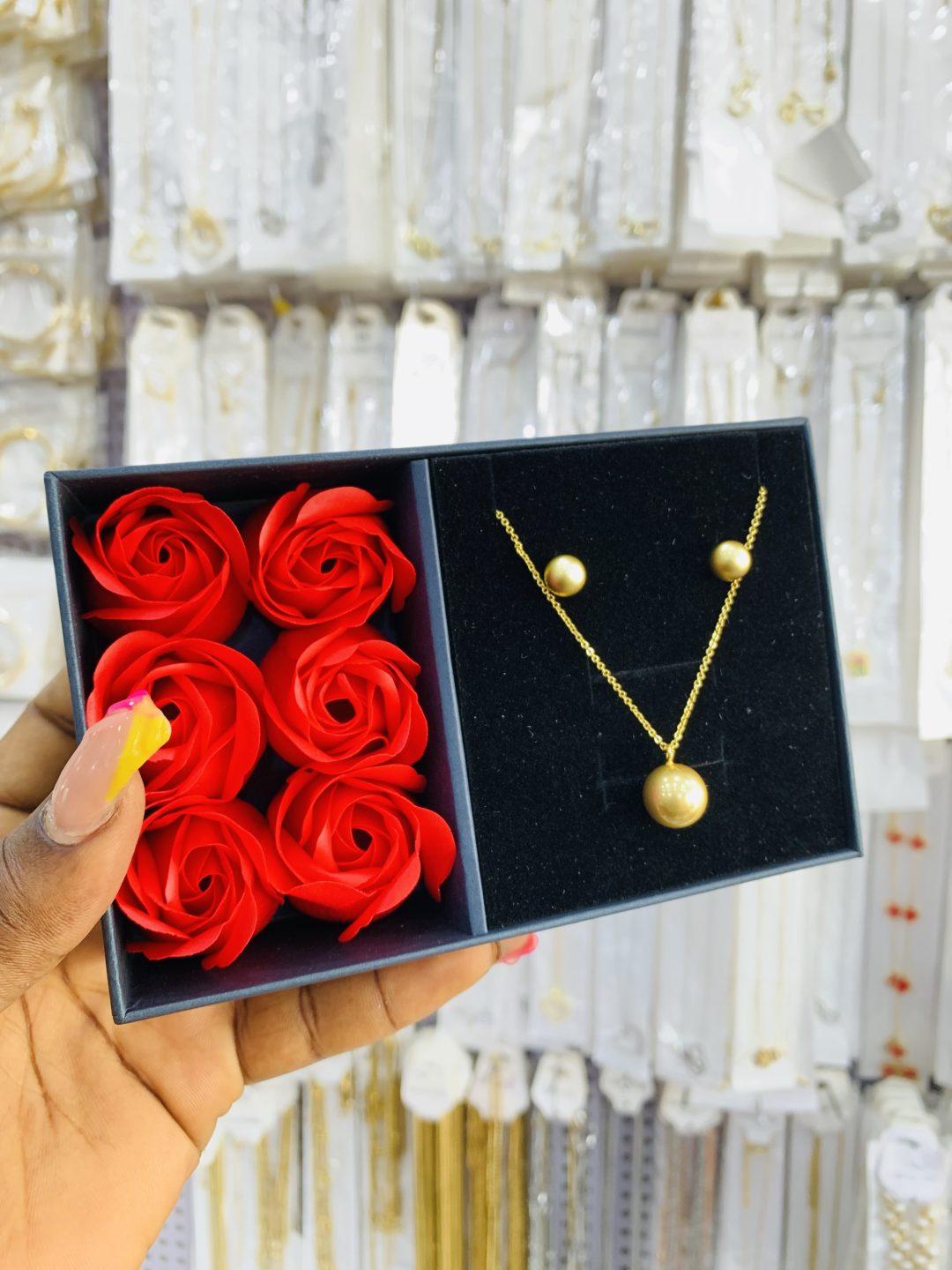 YUE Ming mini gold set with exact box - Image 3