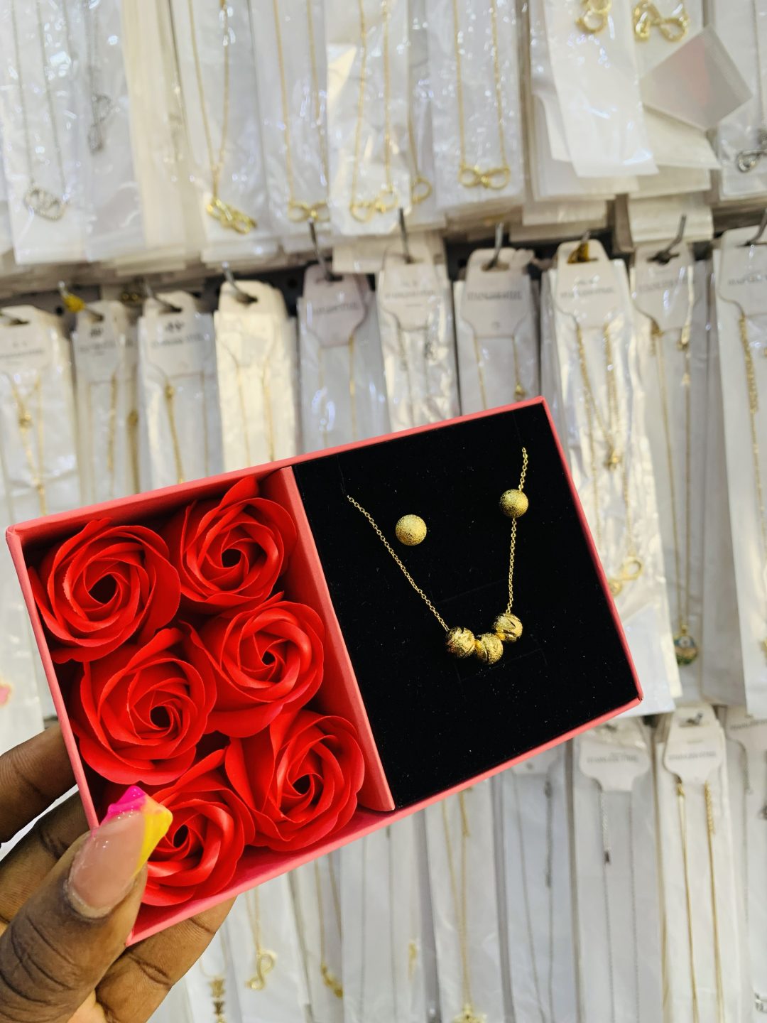 YUE Ming mini gold set with exact box - Image 2