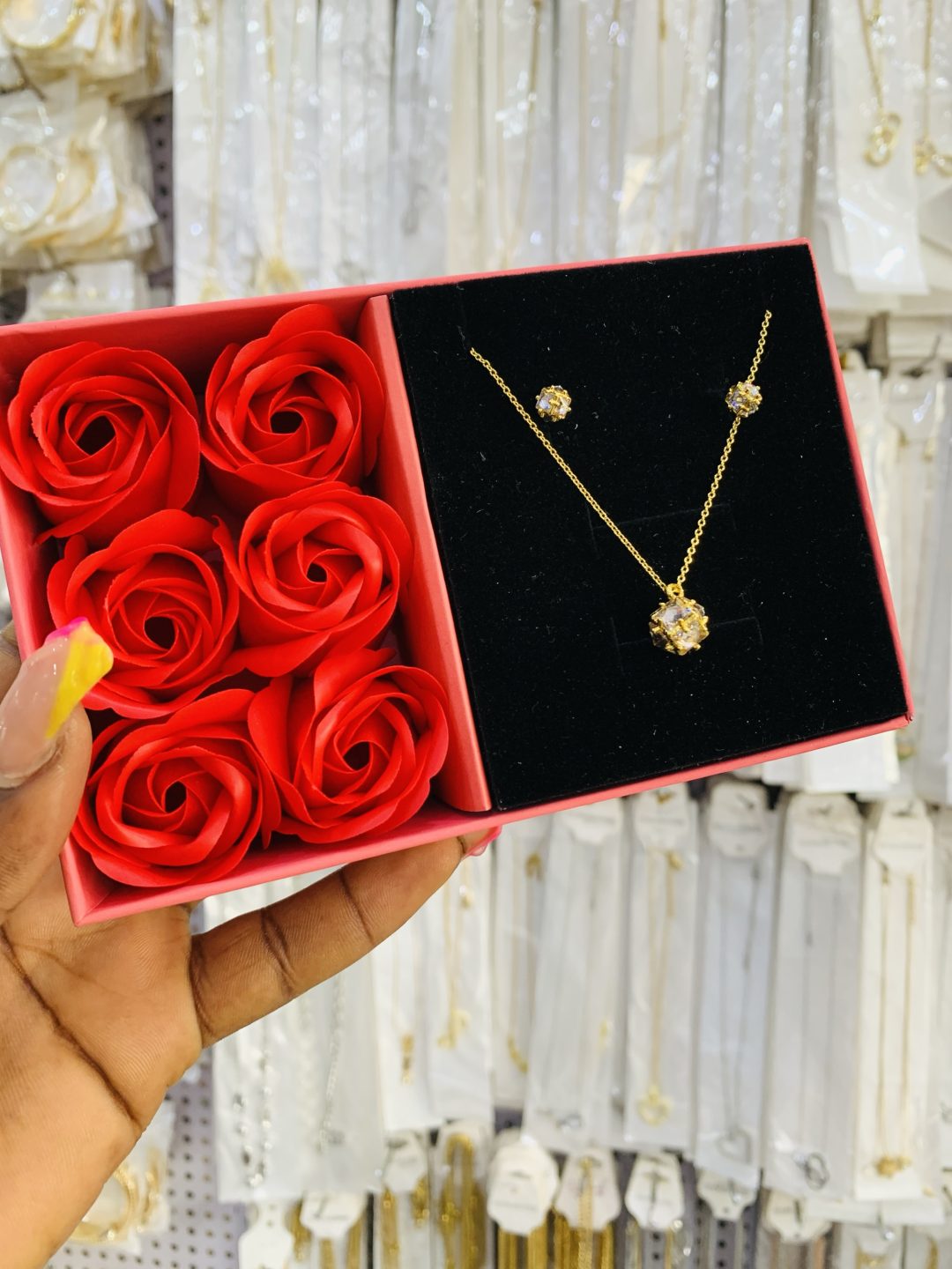 YUE MING mini gold set with exact box
