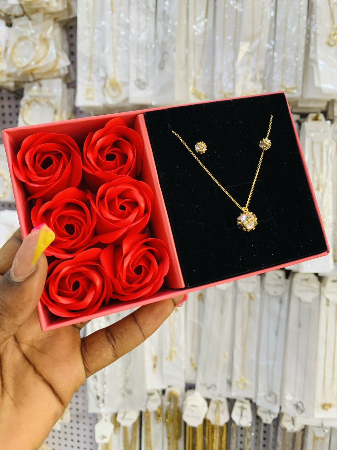 YUE MING mini gold set with exact box - Image 2