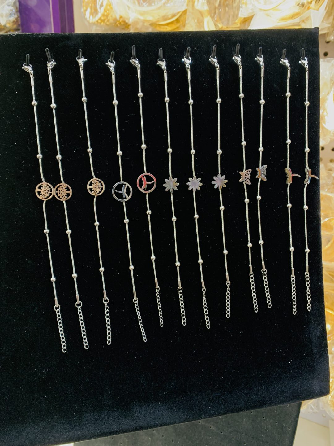 A dozen of mixed steel silver bracelets - Image 2