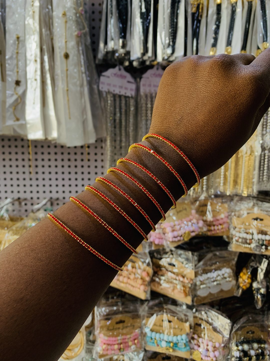 8 Roll red stoned spiral bangle 006