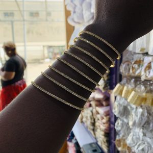 8 Roll white stoned spiral bangle 003