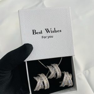 We lady set with best wishes box