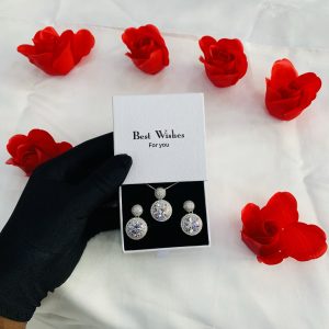 We lady set with best wishes box