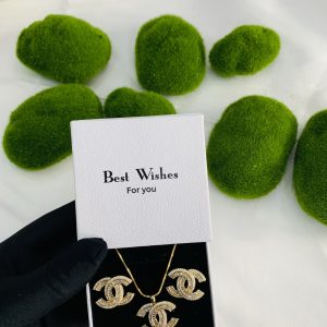 We lady set with best wishes box