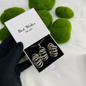 We lady set with best wishes box