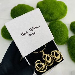 We lady set with best wishes box 008