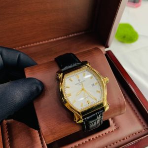 Patek Philippe Geneve with plastic box
