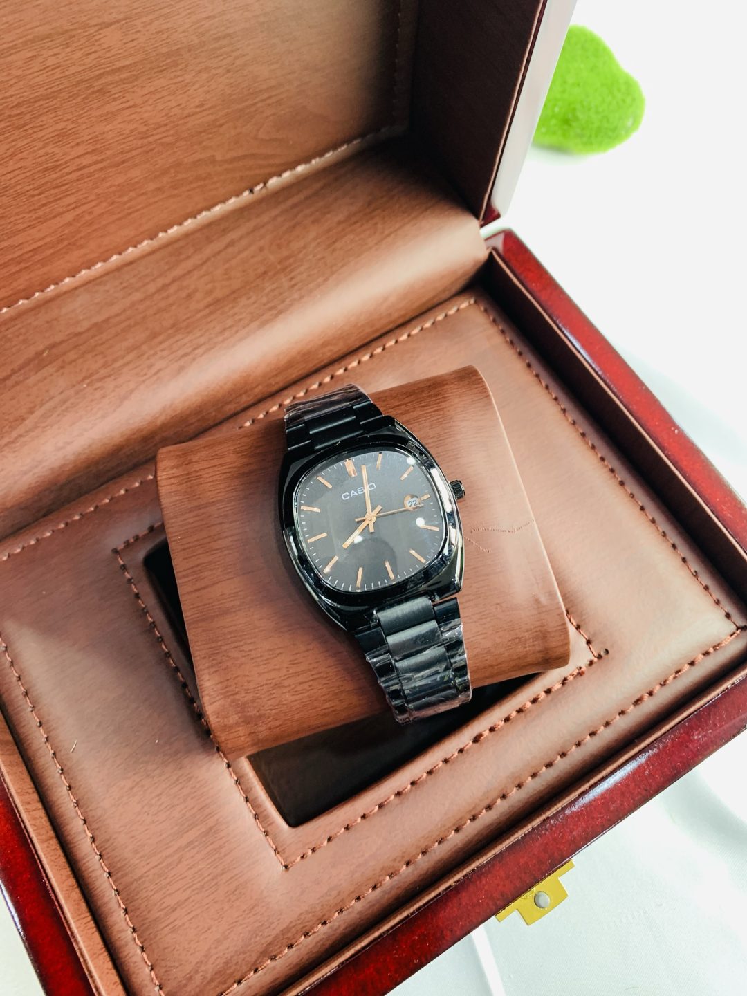 Casio luxury watch with plastic box - Image 2