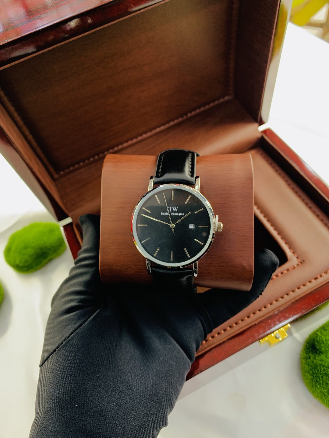 Daniel Wellington luxury leather strap with exact box - Image 4
