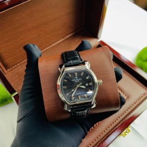 Patek philippe Geneve with Formica box