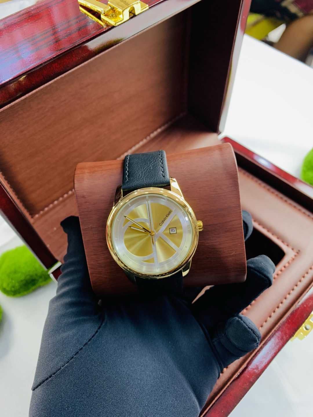 Calvin Klein leather strap luxury watch with exact box - Image 4