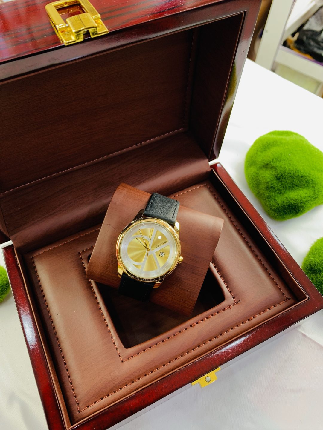 Calvin Klein leather strap luxury watch with exact box - Image 2