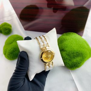 Channel gold gold female watch