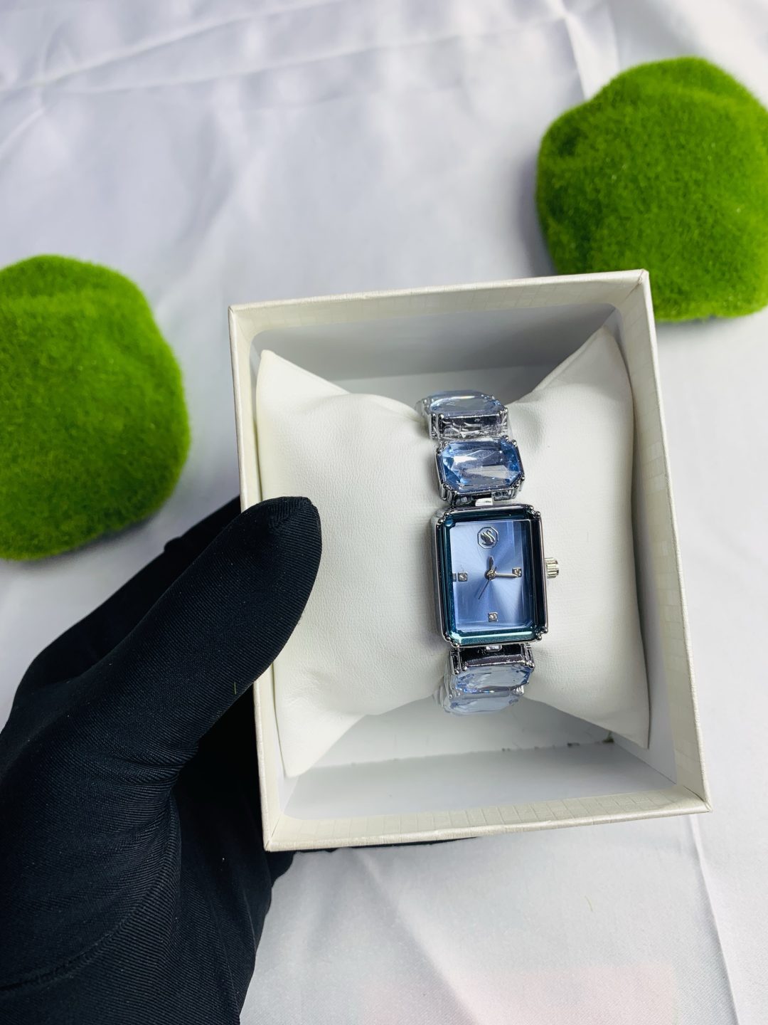 Swarovski silver blue stone - Image 3