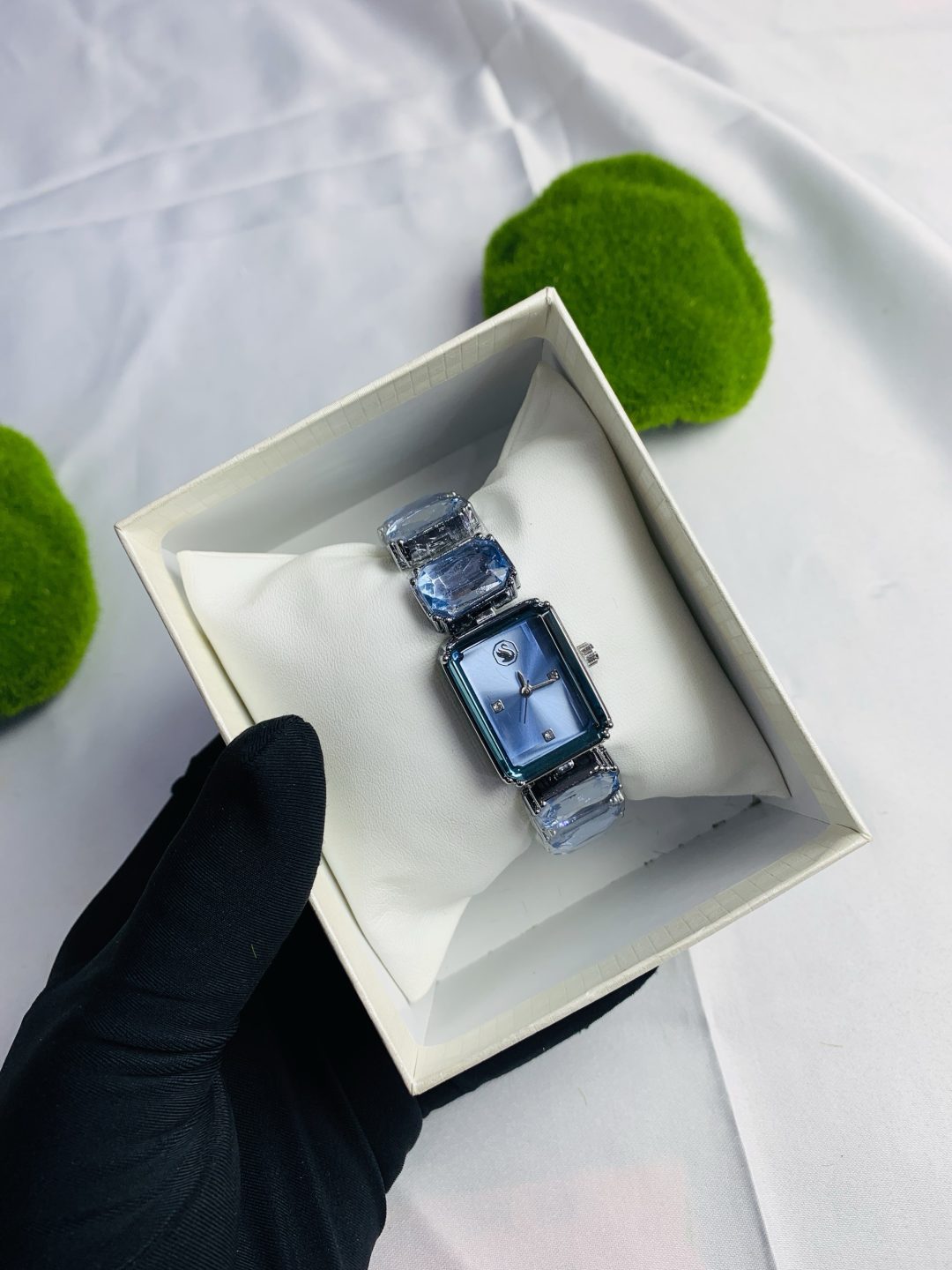 Swarovski silver blue stone - Image 4