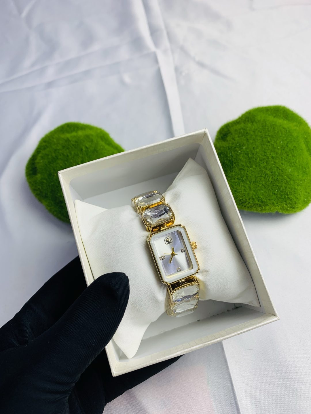 Swarovski gold white stone - Image 2