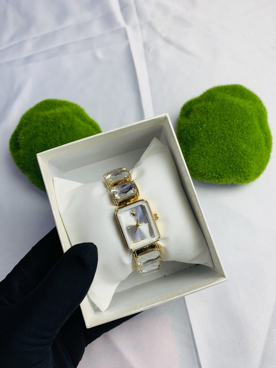 Swarovski gold white stone - Image 3