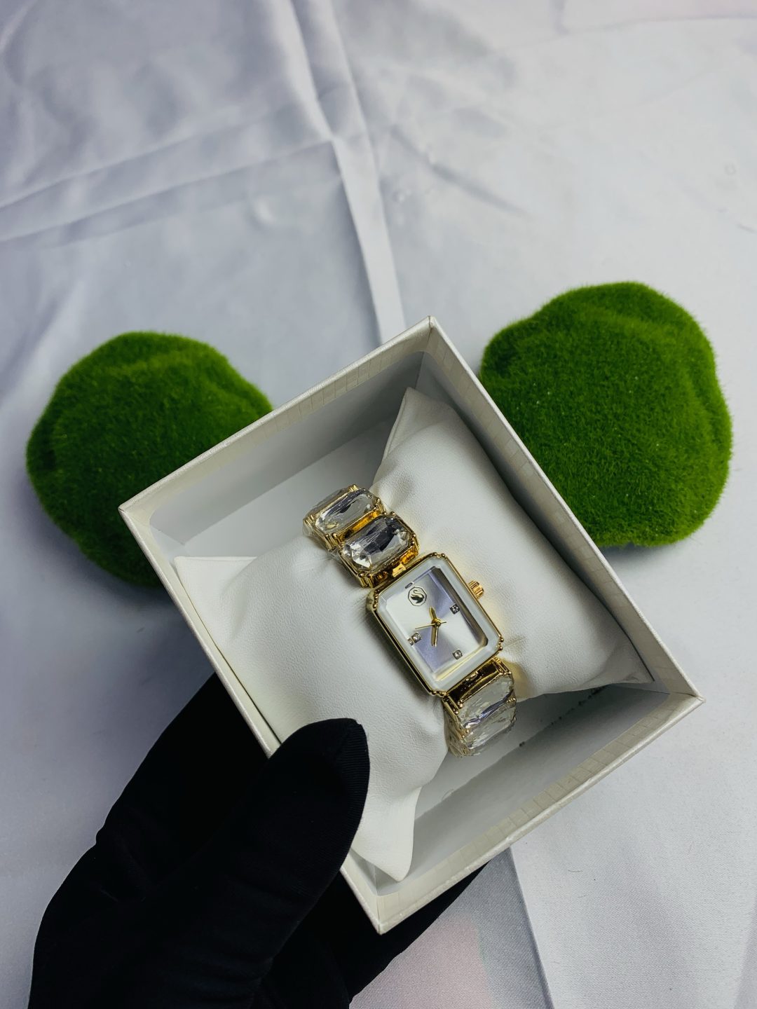 Swarovski gold white stone - Image 4