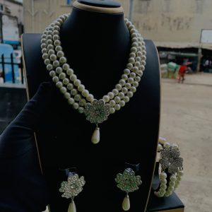 Sparkles drops silver pearl set