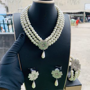 Sparkles drops silver pearl set