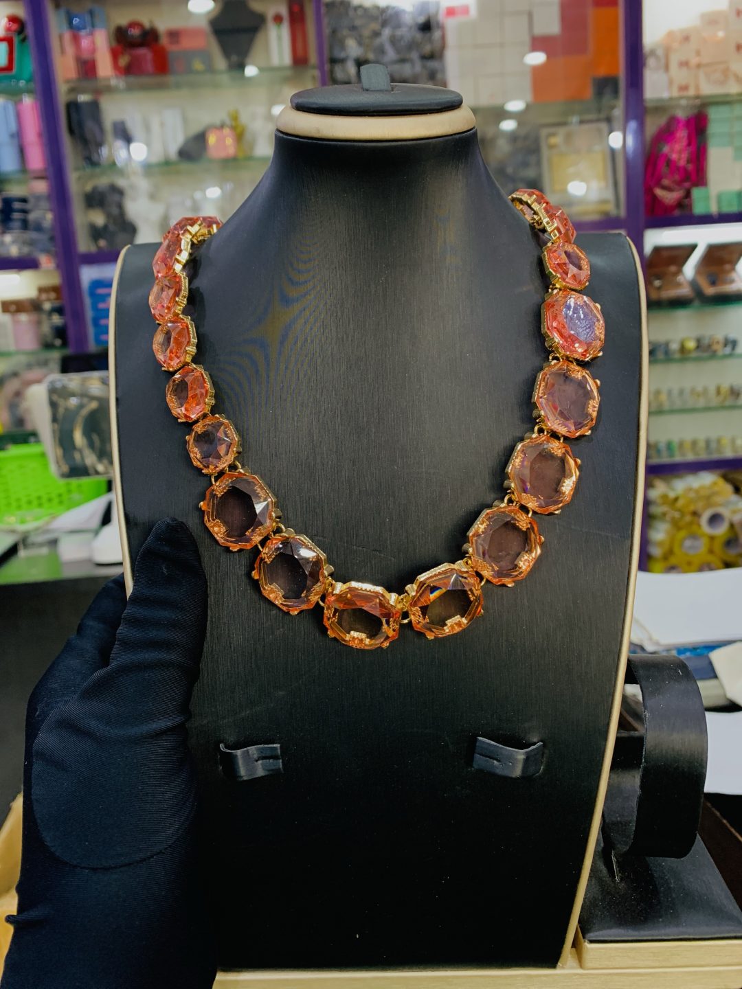 Trendy tassels gold /pink stone - Image 2